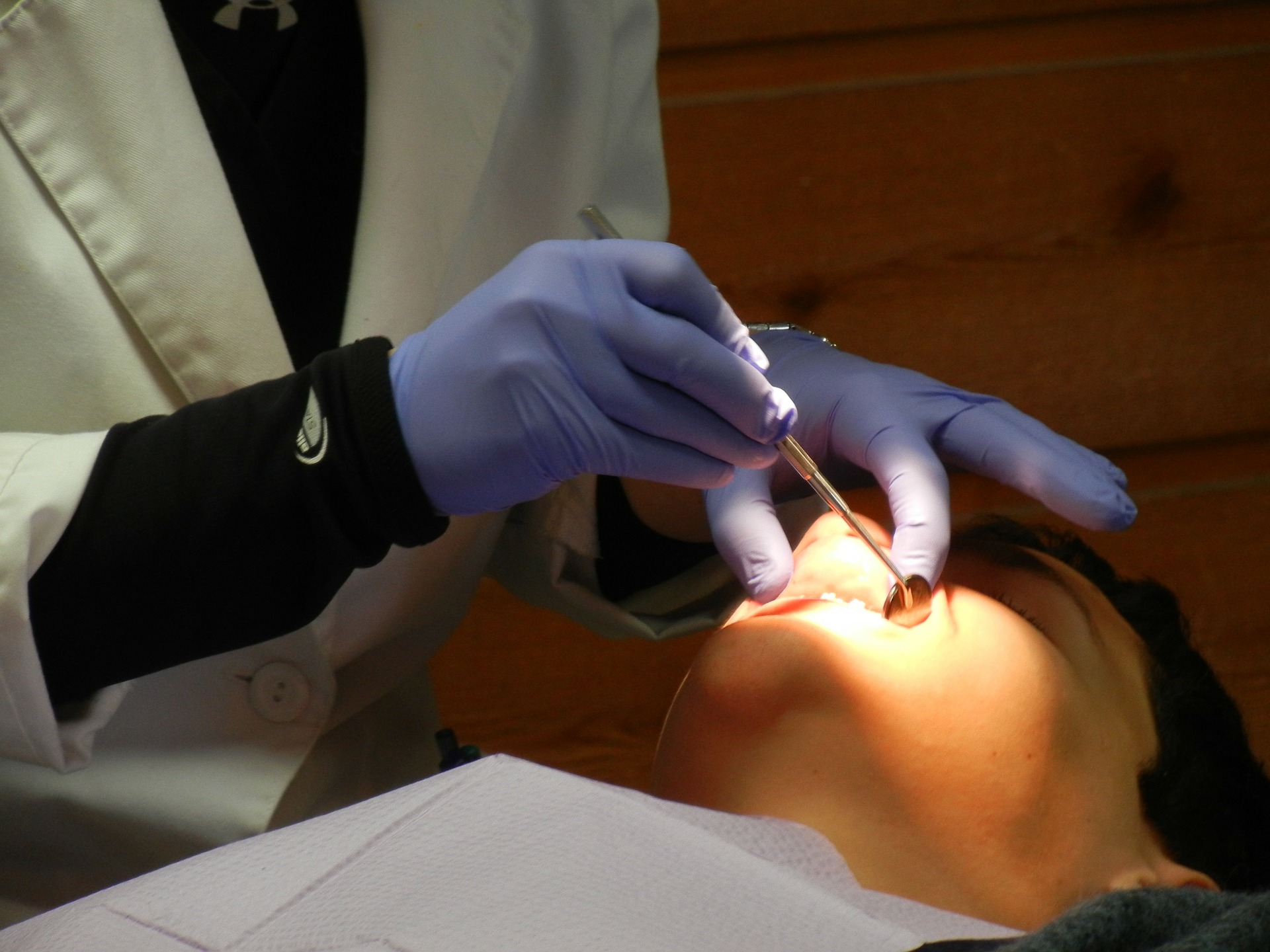 The Pros and Cons of Cosmetic Dentistry
